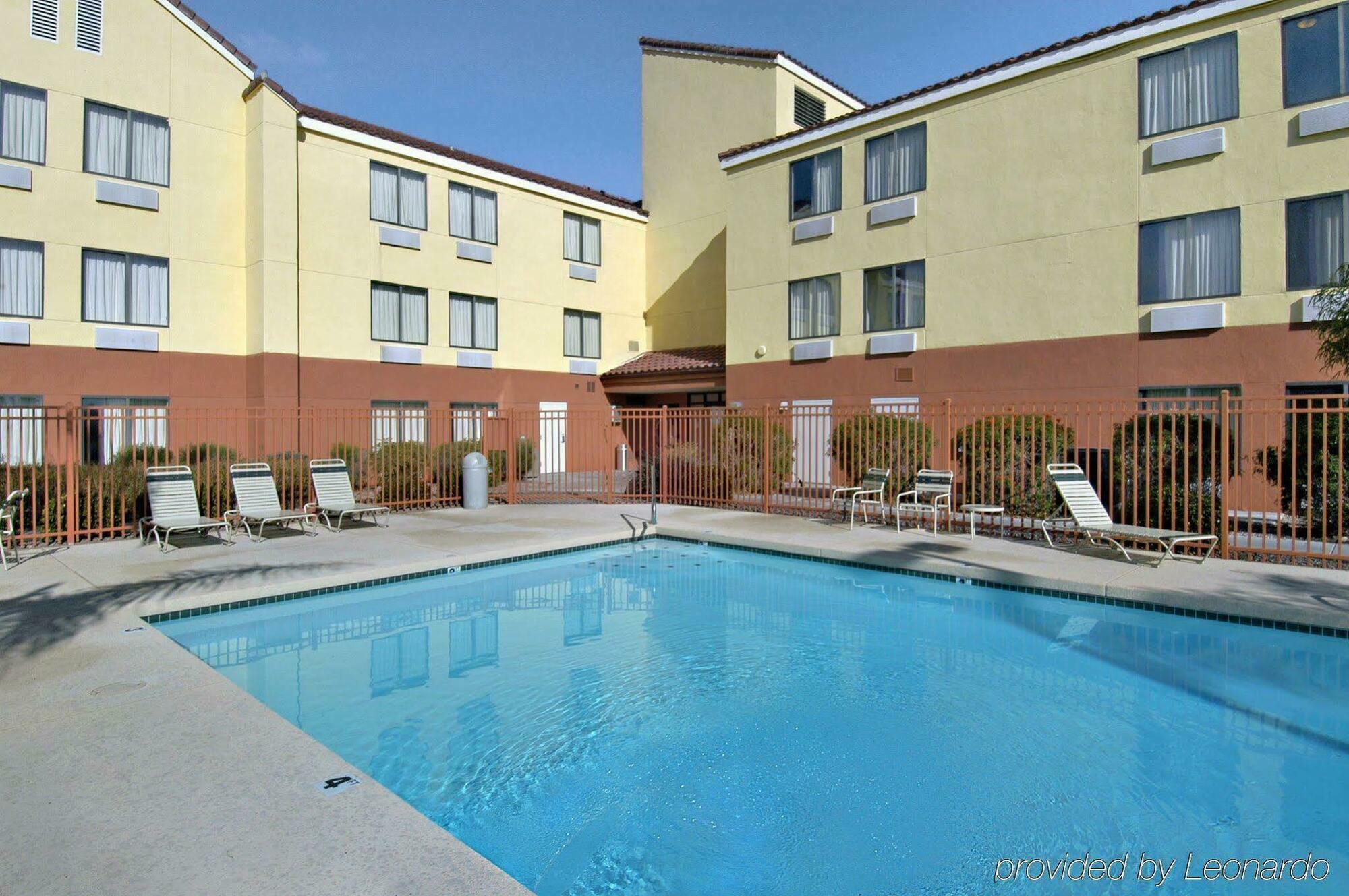 Red Roof Inn Phoenix North - I-17 At Bell Rd Buitenkant foto