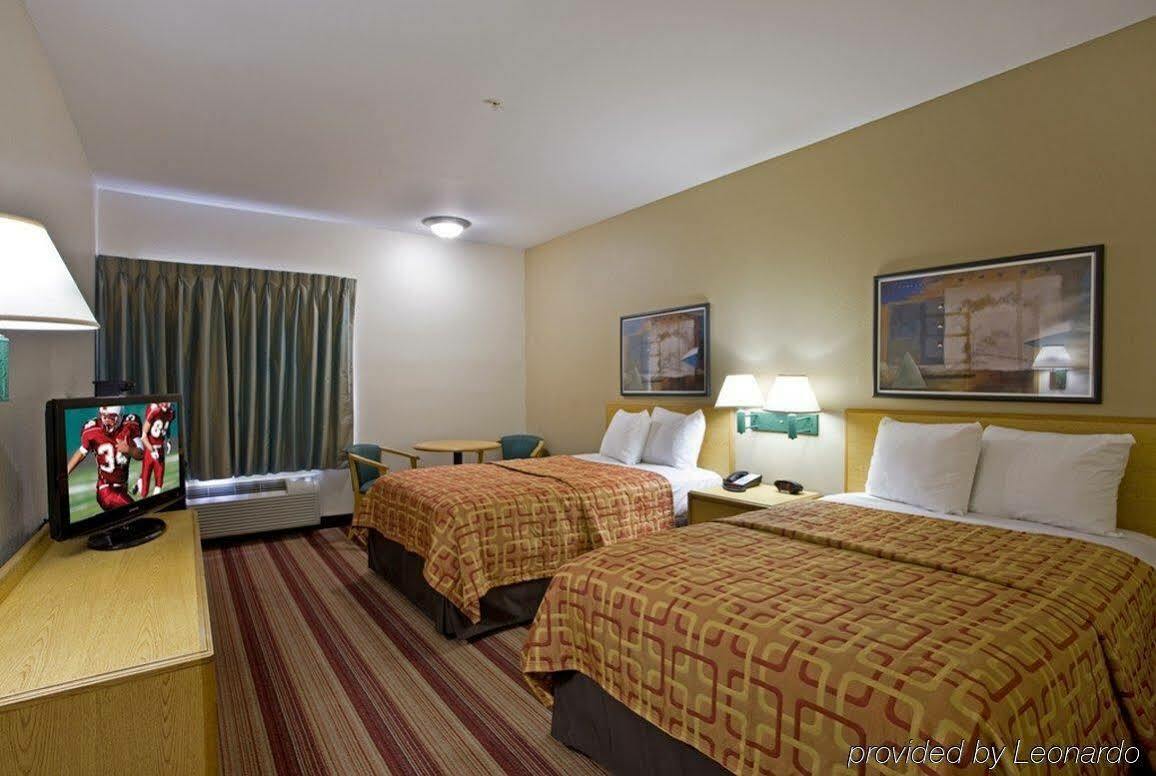 Red Roof Inn Phoenix North - I-17 At Bell Rd Buitenkant foto