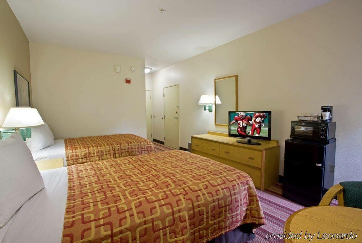 Red Roof Inn Phoenix North - I-17 At Bell Rd Buitenkant foto